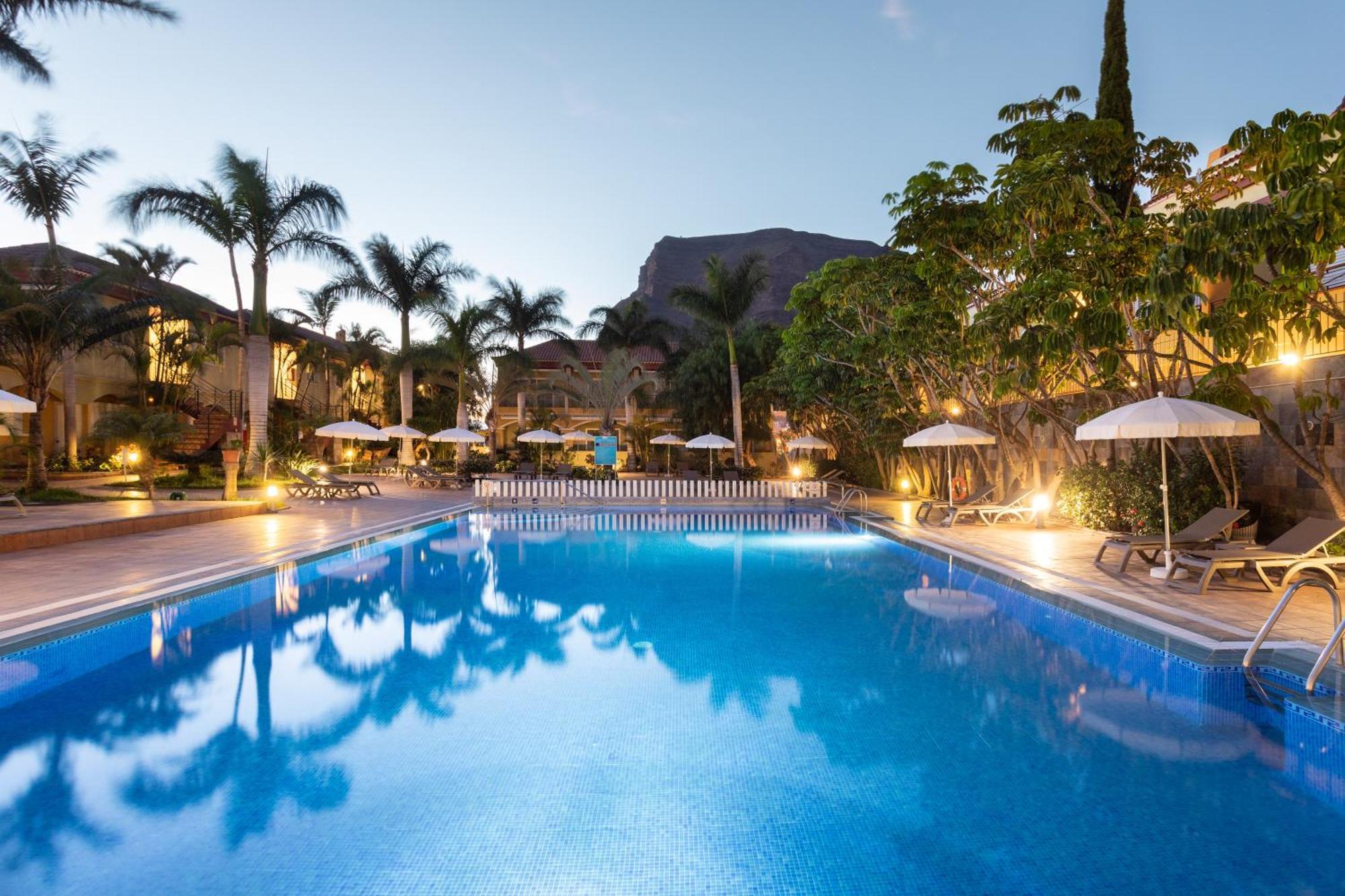 Residencial El Llano Appartement